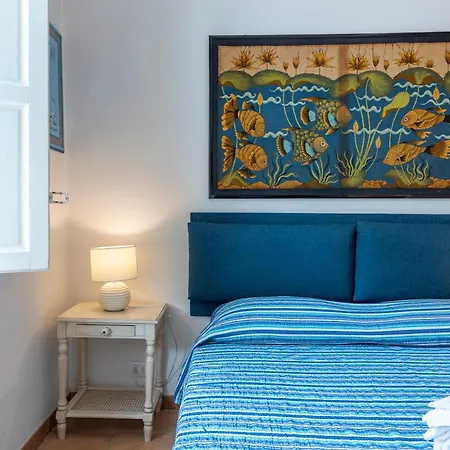 Guesthost - Comfy Flat X3 Near The Sea Apartment *